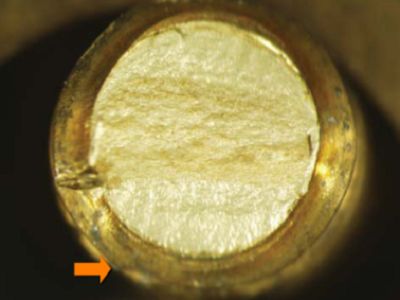 真鍮ネジの破断面