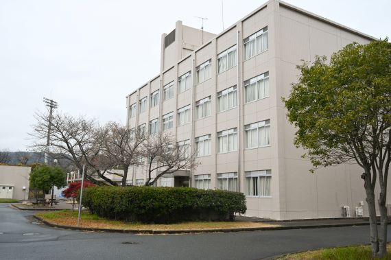 かつてDA-1が設置された建物 外観、内観ともに改修されている