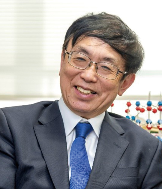 嘉数 誠 教授