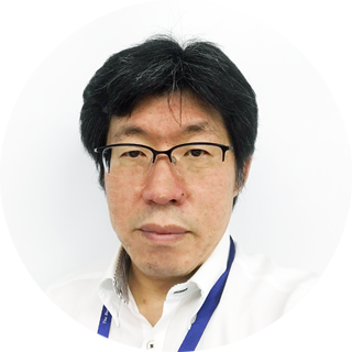 講師